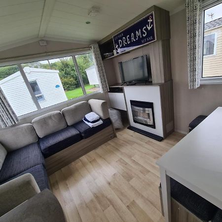 Presthaven Cozy Retreat Apartment เพรสตาติน ภายนอก รูปภาพ