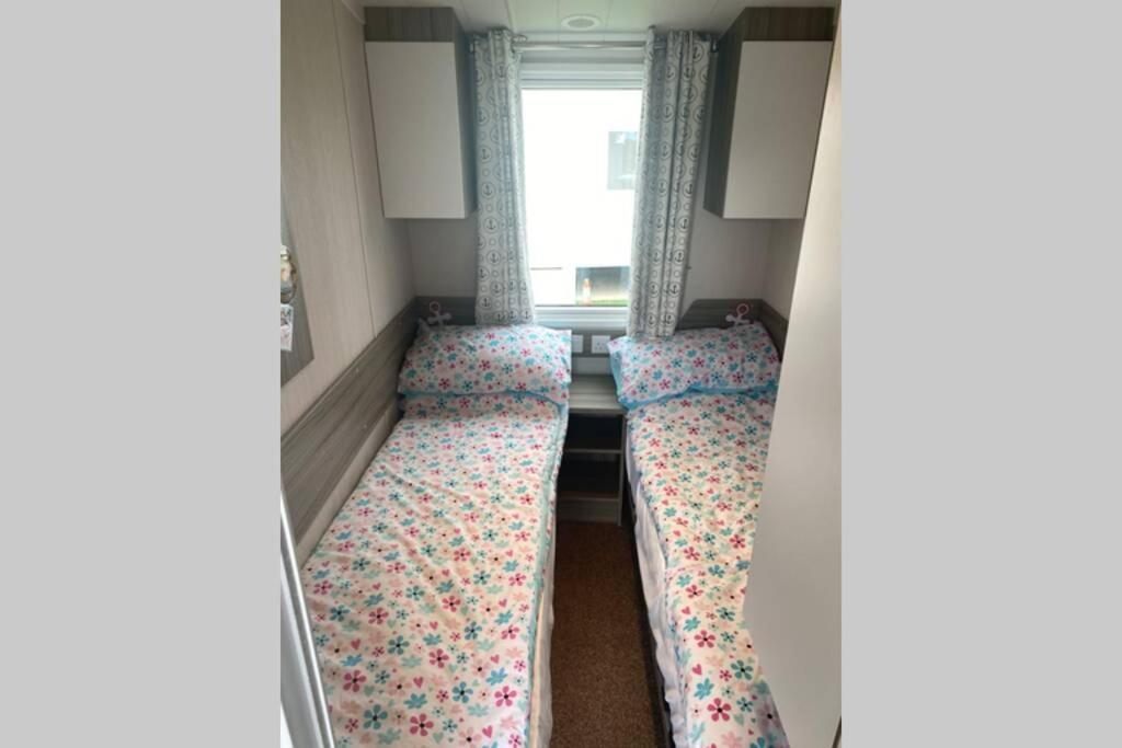 Presthaven Cozy Retreat Apartment เพรสตาติน ภายนอก รูปภาพ