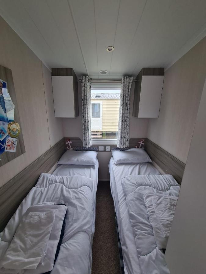 Presthaven Cozy Retreat Apartment เพรสตาติน ภายนอก รูปภาพ